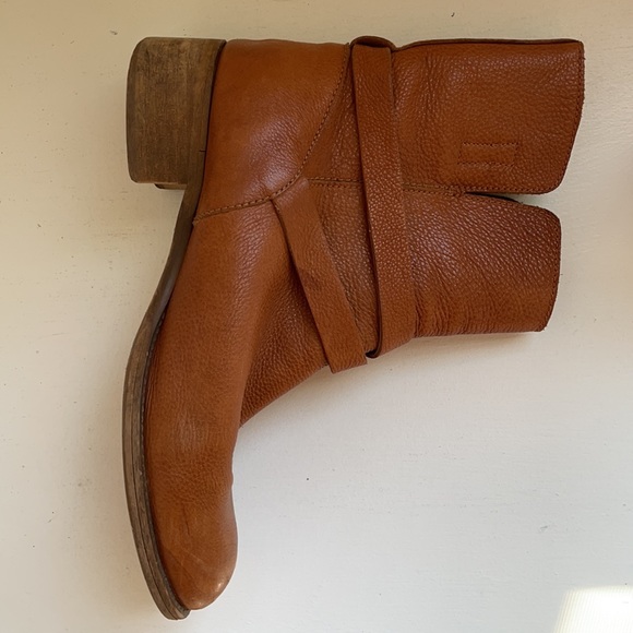 J. Crew ‘Ryder’ Boots - Picture 10 of 12